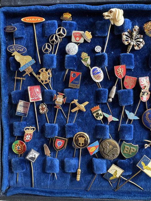 Alfinetes pins varios