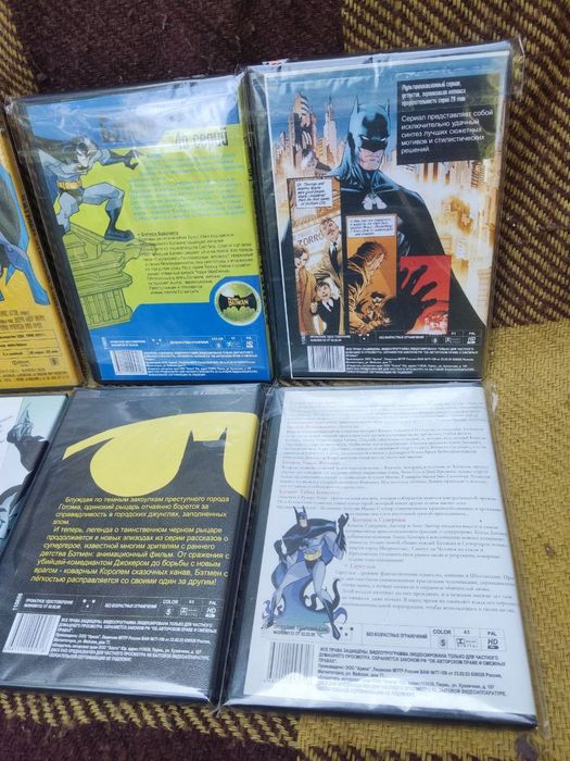 Продаю диски про Бэтмена, dvd с лучшими мультисериалами про Бетмена