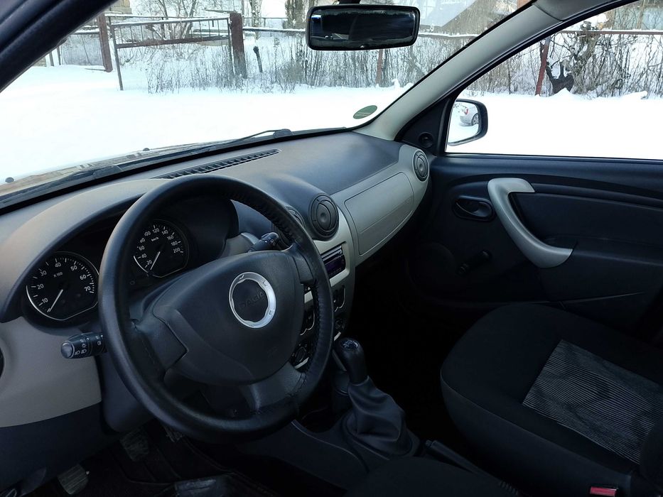 Продам Dacia Sandero 1.4