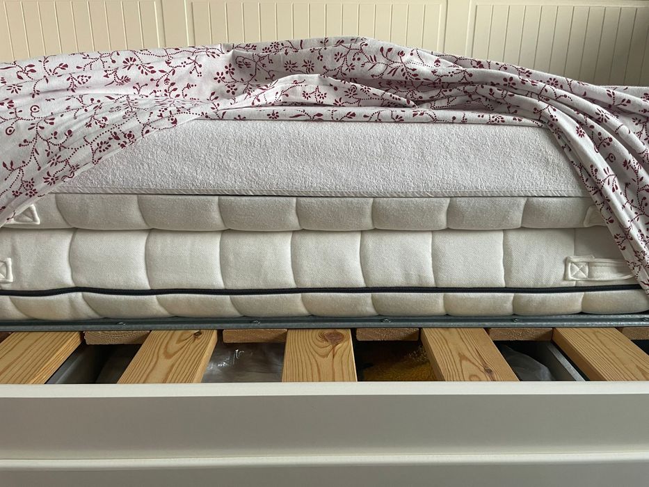 Cama dupla solteiro/casal versátil