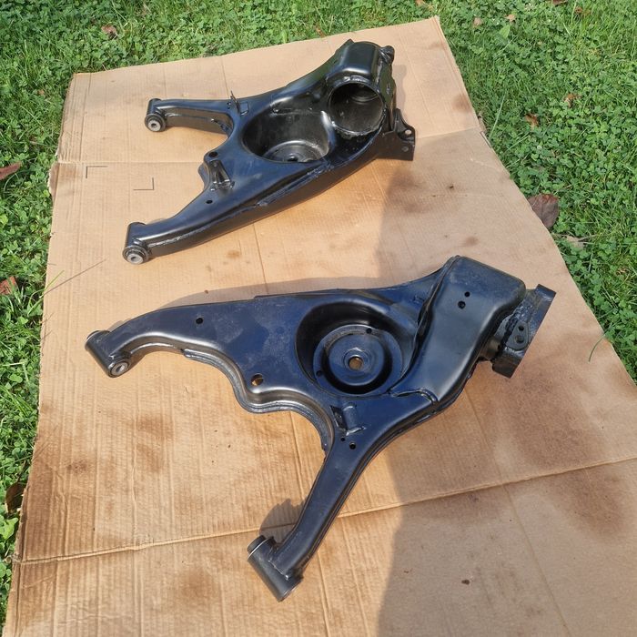 Wahacze tylne - Mitsubishi Grandis