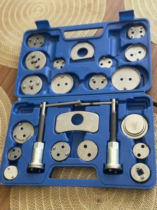 Conjunto de Ferramentas para Freios Pesados.