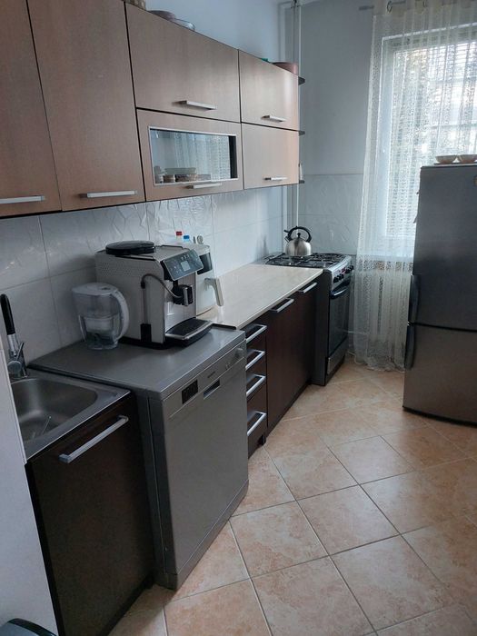 Sprzedam zestaw mebli z wypisazeniem