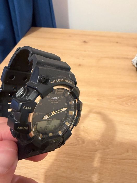 Zegarek CASIO 100zl