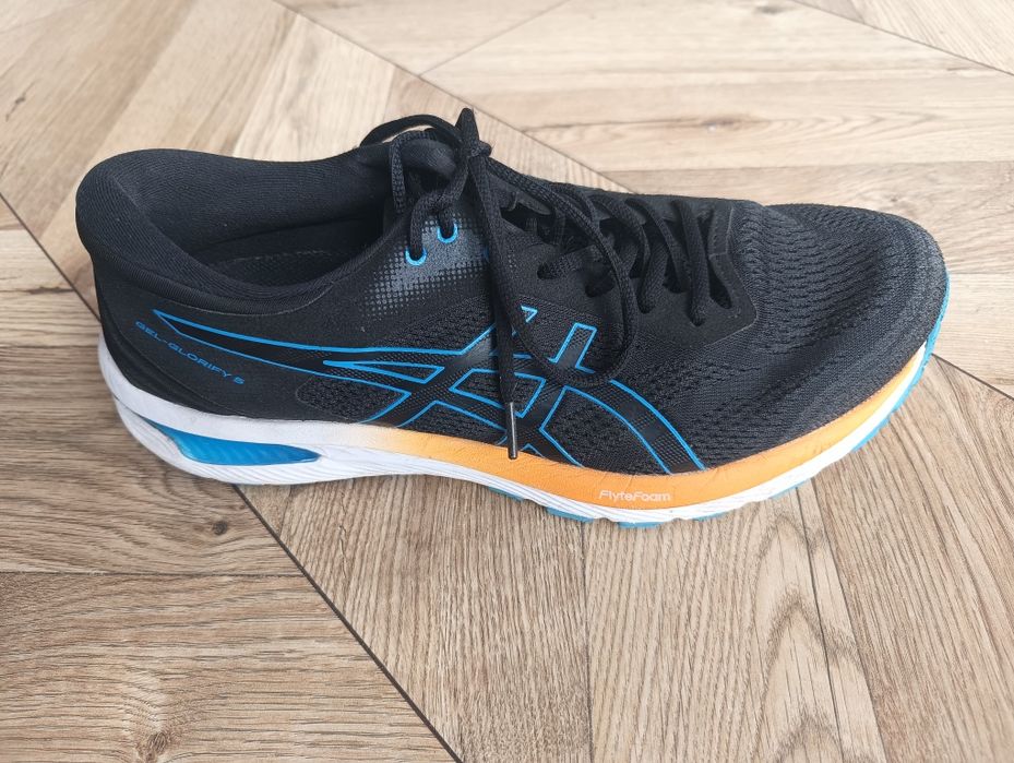 Asics glorify 5 r. 45