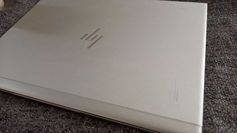 HP 830 G4 i5-7300 13,3" FHD сенсор