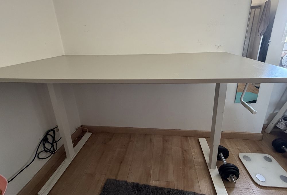 Mesa secretária sentada/em pé Ikea
