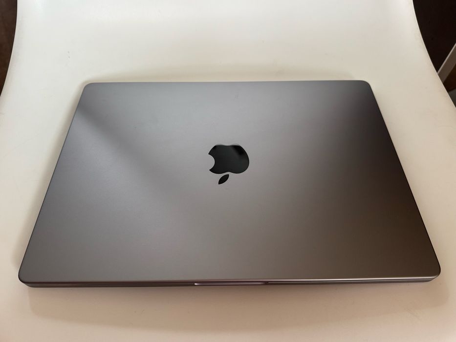 Apple MacBook Pro 14” M1 Pro – A2442 16GB 512SSD