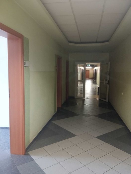 Wynajmę lokal na parterze