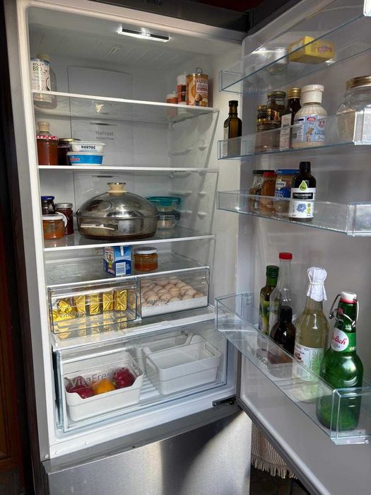 Lodówka Bosch KGN49MIEB - stan bardzo dobry