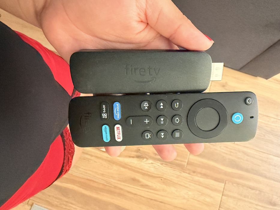Hisense Smart TV 4K 75” + Amazon Fire TV Stick