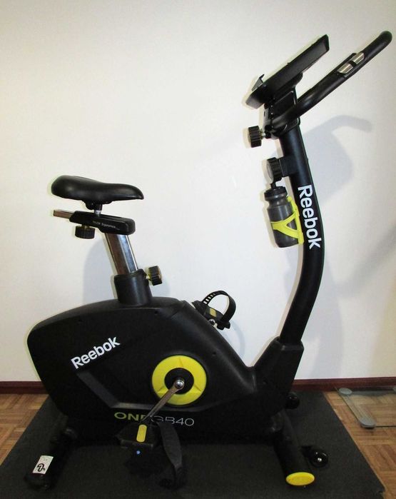 Indoor Cycling Workout Reebok Gb40s One Series Exercise Bike