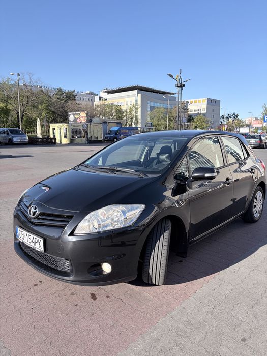 Toyota Auris 1,6 manualna