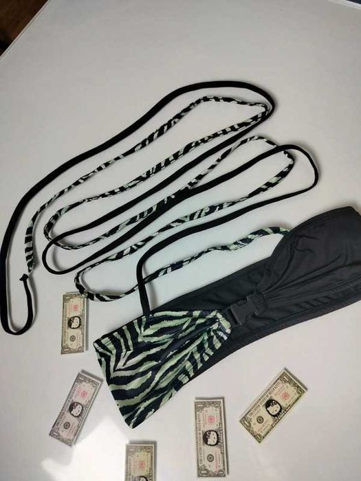 Biustonosz zapinany wiązany do pływania strój kąpielowy plażowy