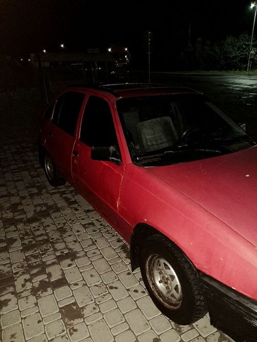 Продам авто Опель Кадет 1.6