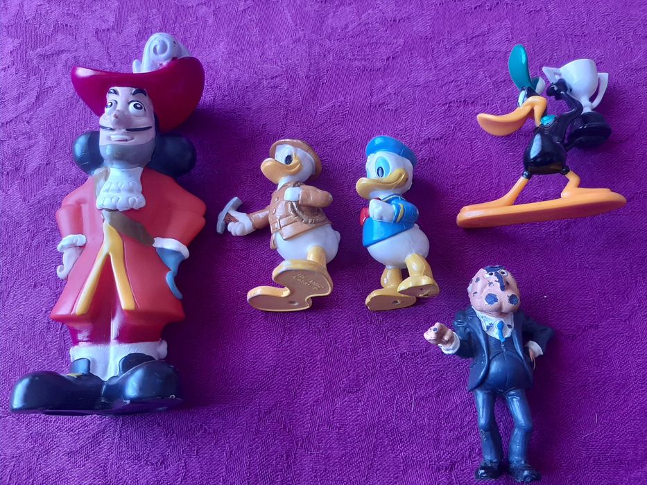 bonecos pvc jake daffy duck diablo tasmânia bugs bunny frajola sylvester frangolino marretas wallace gromit super homem donald pateta goofy capitão
