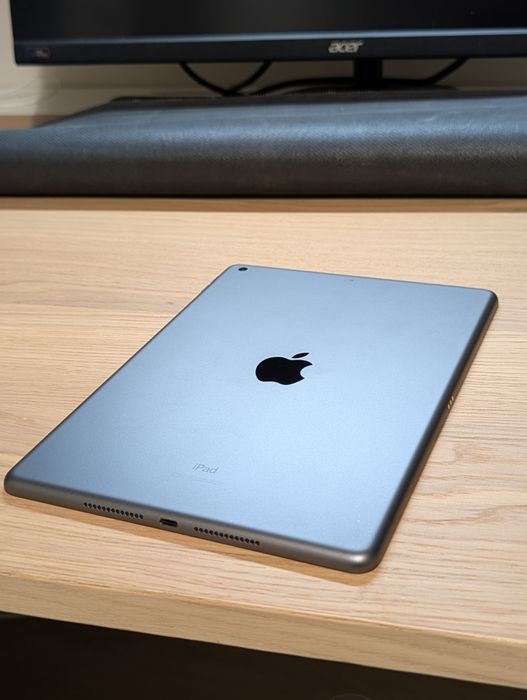 Apple iPad 8. generacji 32GB WiFi Space Gray Rysik + Kompletny Zestaw