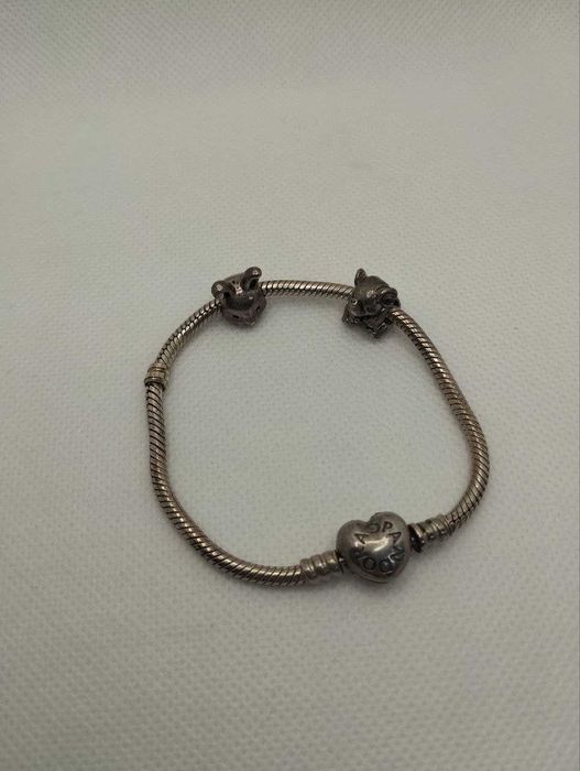 Срібний браслет PANDORA    
 Проба:925.
Вага:21.32гр.