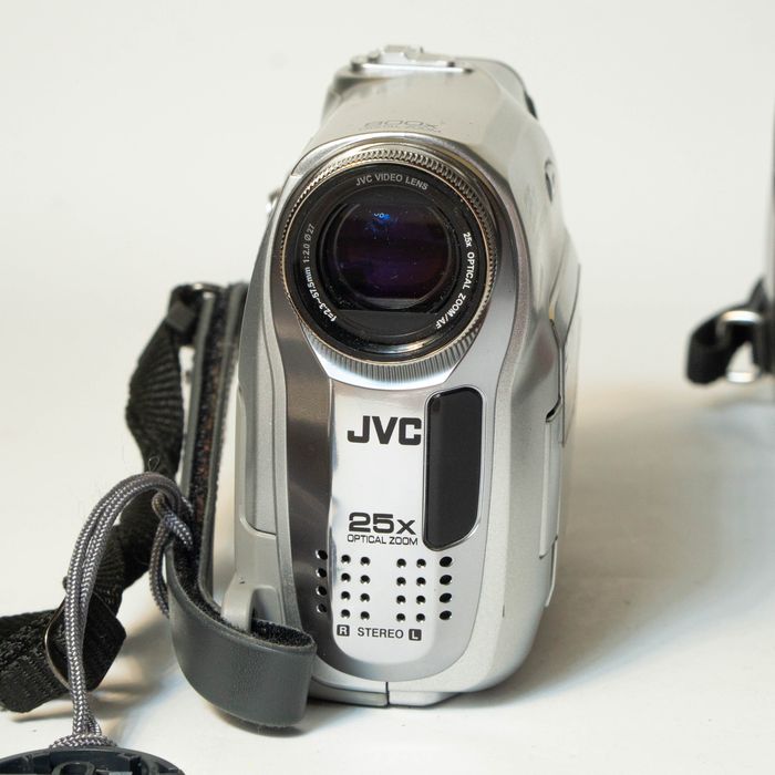 MiniDV відеокамери JVC Sony Panasonic під ремонт /  відновлення / на запчастини