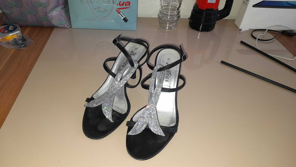 Босоножки Beatrice (Италия) стильные. Каменское.