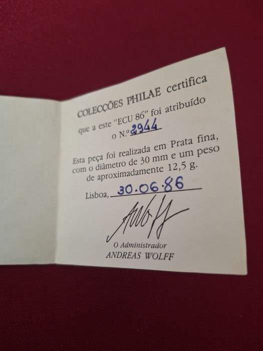 Moeda "ECU 86" em prata fina com diâmetro de 30 mm e peso de 12.5 g - Coleçoes Philae