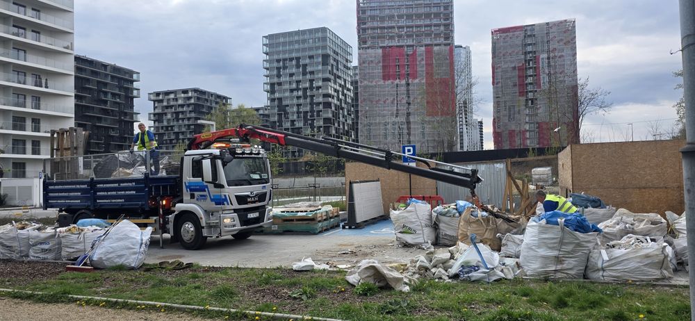 BIG-BAG worek kontener wywóz gruzu odpady budowlane śmieci meble folia