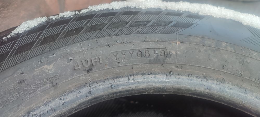 Зимова резина Йокогама 215/65 Р16