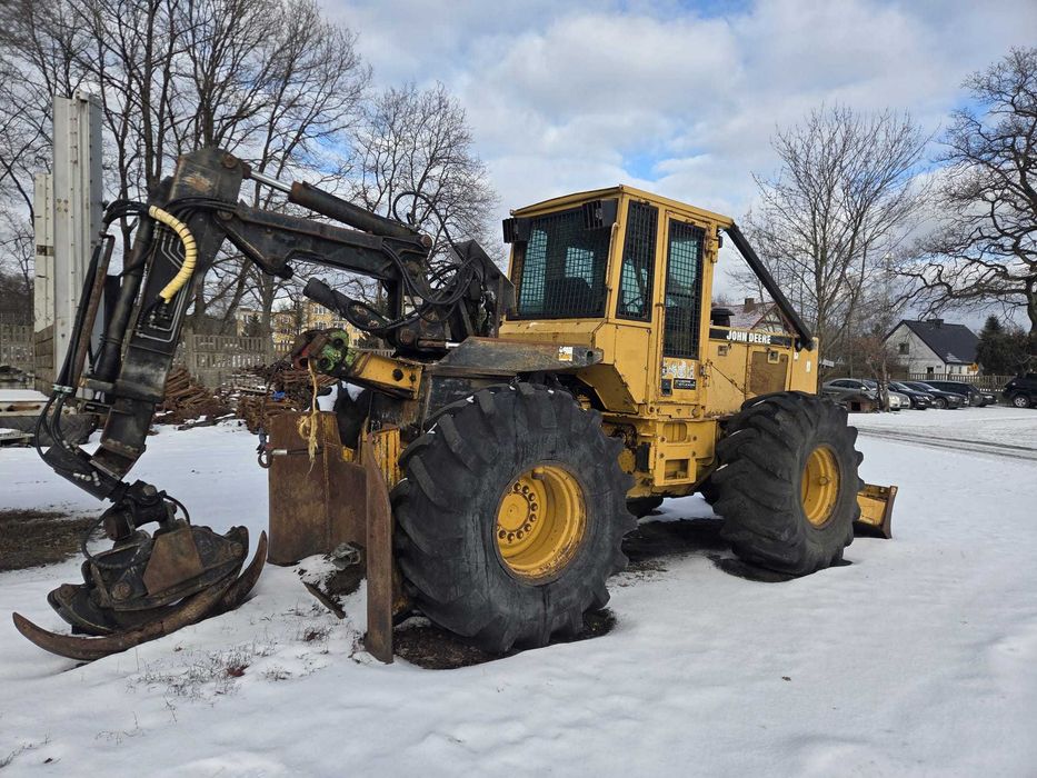 SKIDDER John Deere 548E
