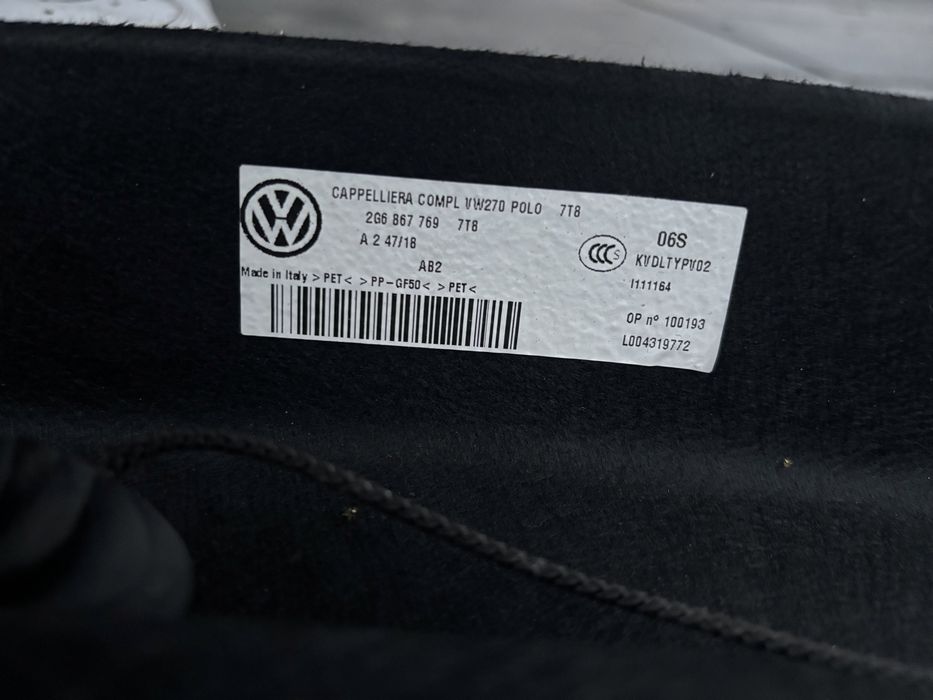Półka tylna bagażnika VW GOLF VIII 7 czarna stan OK.