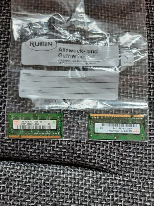 Pamięć/ Kości RAM DDR 2GB 2x1 GB 666 MHZ 555 MHZ
