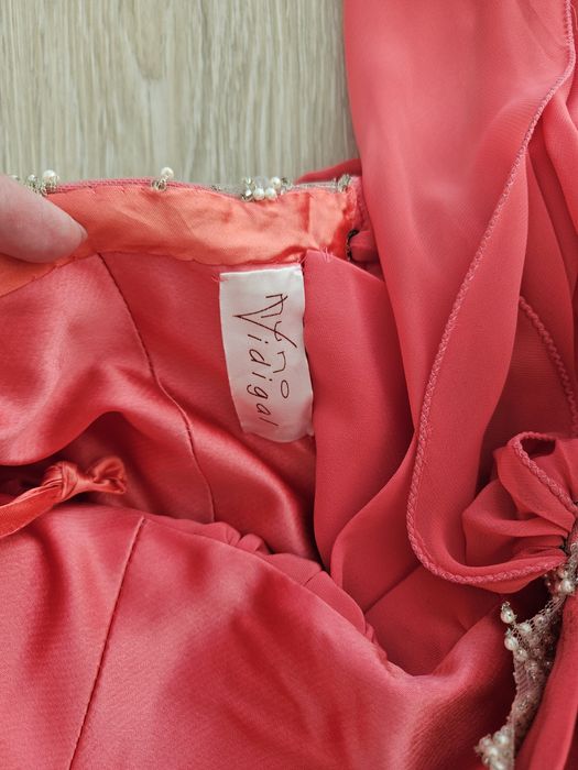 Vestido de cerimónia com pedraria nr. 36