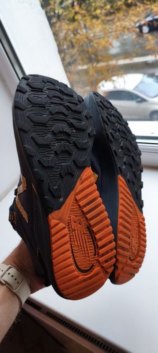 кросівки New Balance