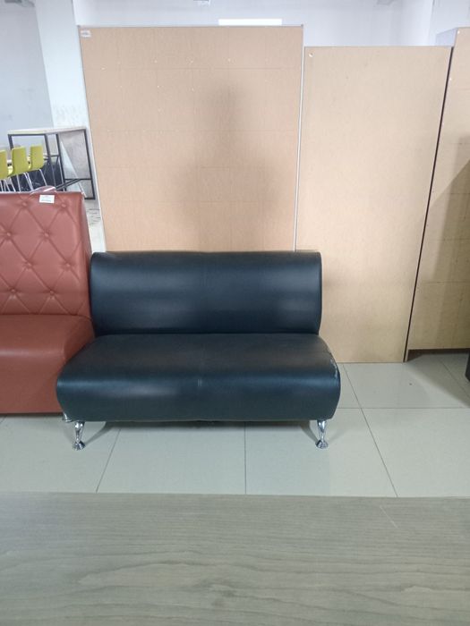 Розпродаж шкафы стелажі стільці