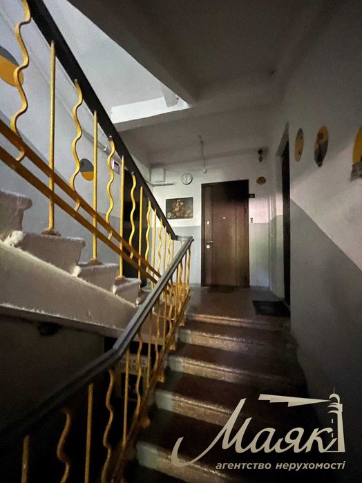 продаж 2-к.кв.1/4,вул.Правди,12 Квітня-бул.Шевченко,50кв.м