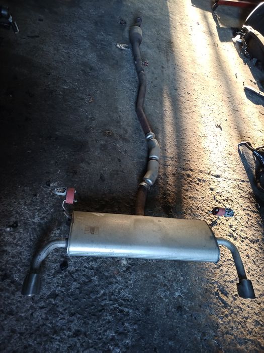 Глушник вихлопна труба Ford Kuga Escape Edge