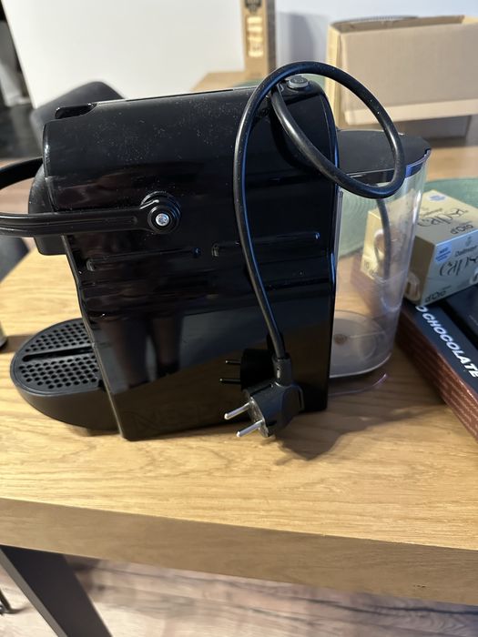 Ekspres na kapsułki delonghi nesspresso