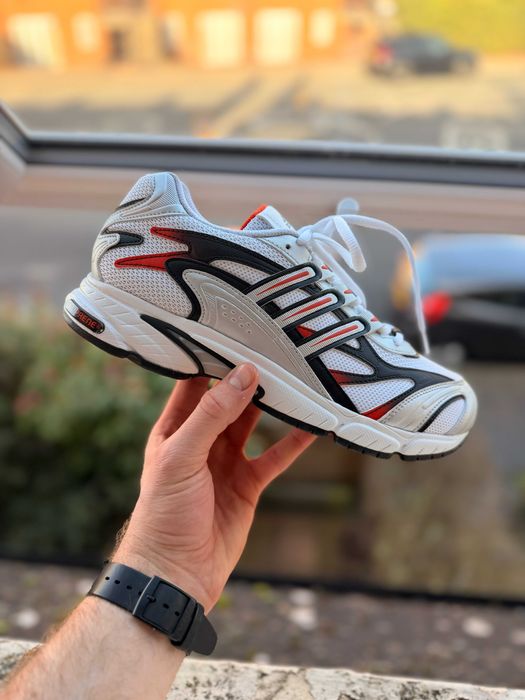 Чоловічі топові кросівки на весну та літо Adidas OZWEEGO див інші огол