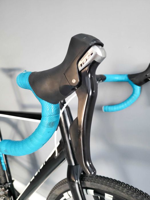 CUBE CROSS RACE Disc / Shimano 105 / GRAVEL / rozmiar 58