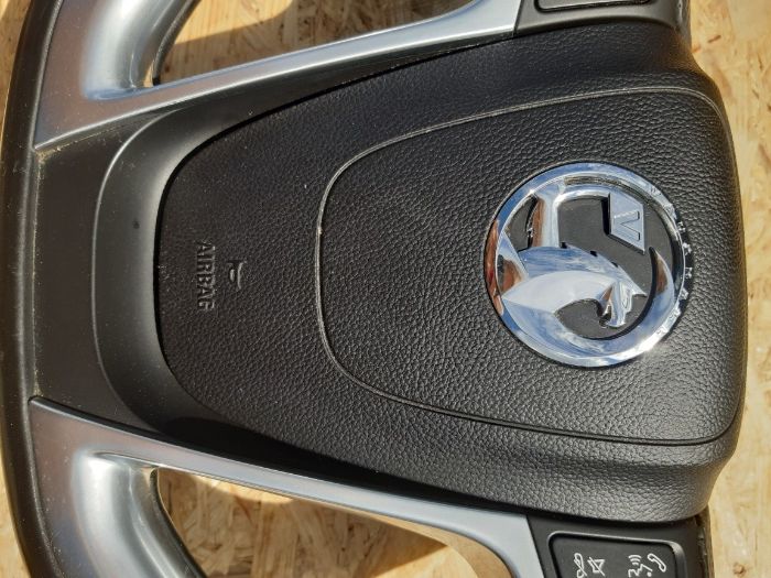 Kierownica Opel Insignia OPC