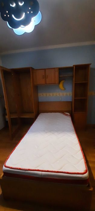 Quarto adolescente