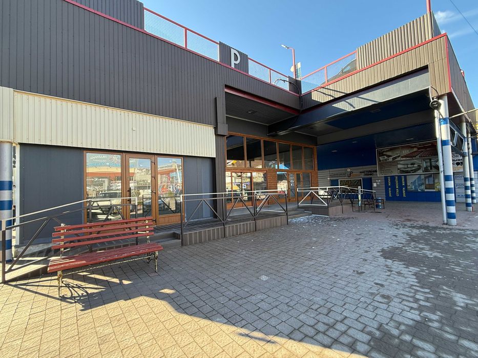 Оренда фасадного комерційного приміщення у Львові (ТВК Південний)