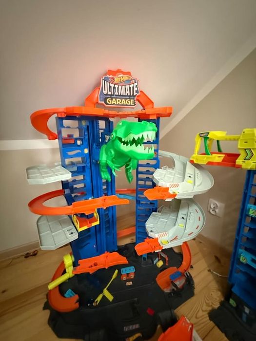 Tory hot wheels plus dużo autek tylko odbiór osobisty