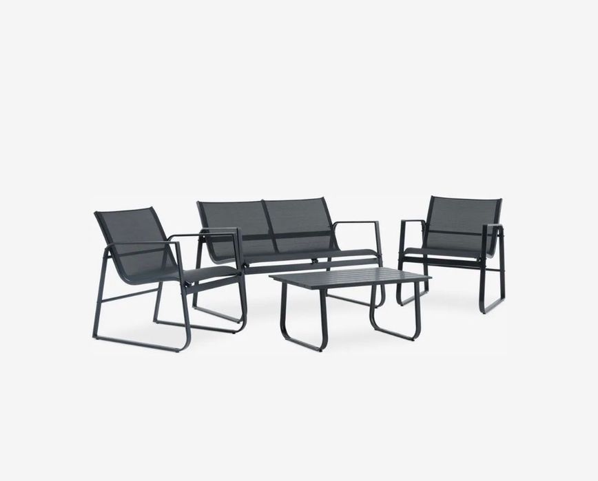 Cadeiras e mesa de jardim