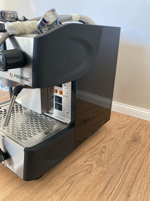 Ekspres do kawy Promac club ME Black 16