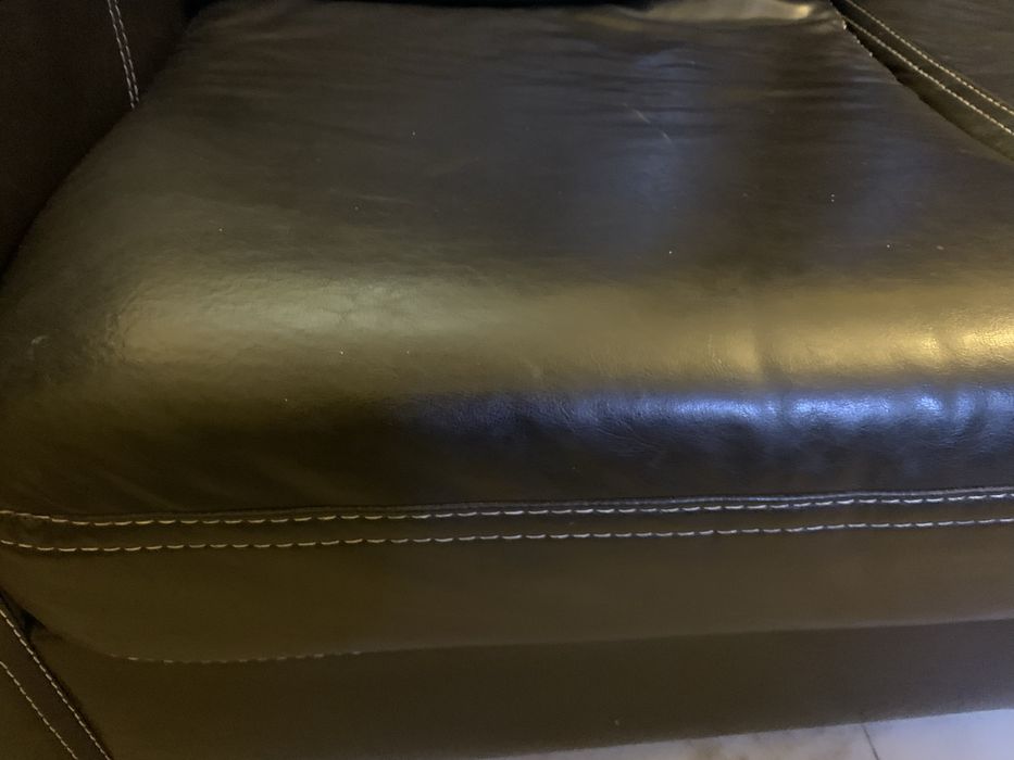 Sofás de 3 lugares e 4 lugares