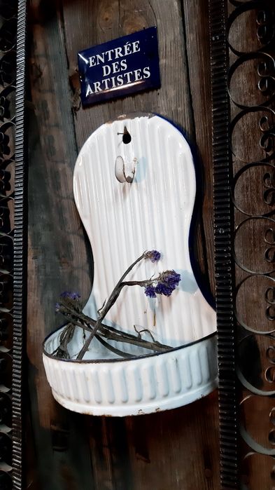 Zabytkowa mydelniczka PRL