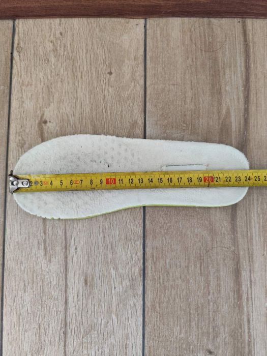 Білі  зимові черевики 38р