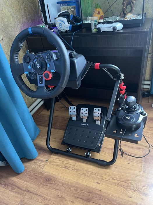 Ігровий набір Logitech G29 (Кермо, Педалі, КПП) + Кокпіт (стійка)