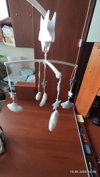 Розвиваюча підвісна іграшка для немовлят