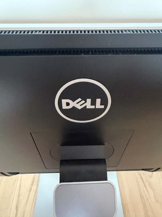 Monitor dell.